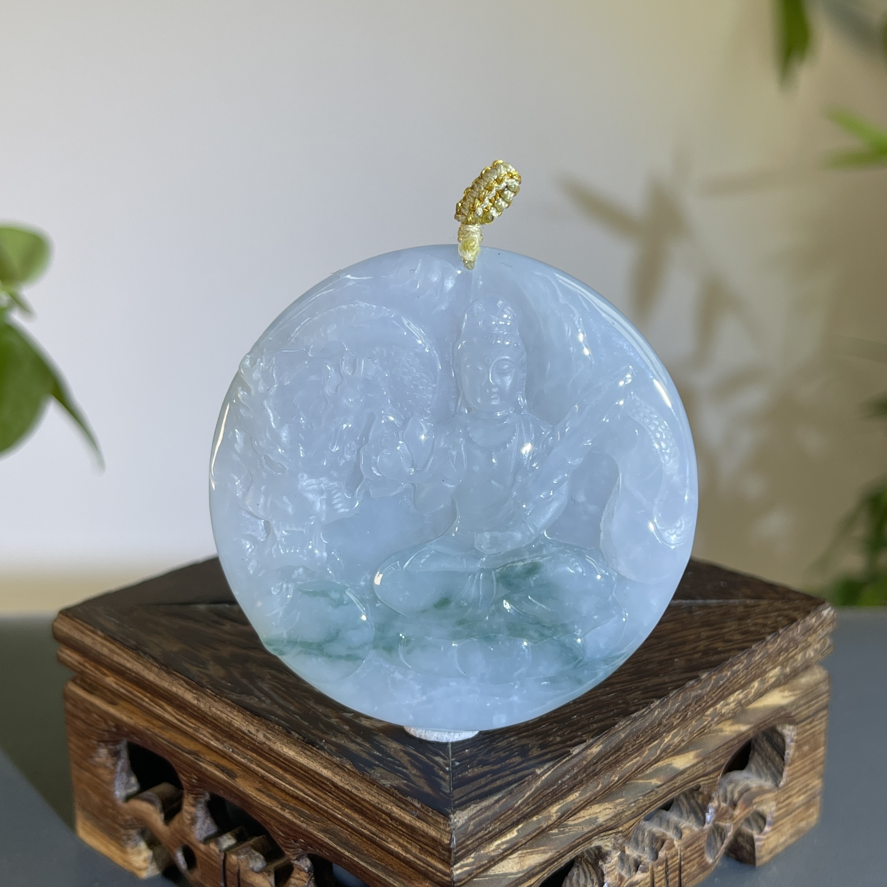 JTW14-122  天然缅甸A货翡翠   御龙观音