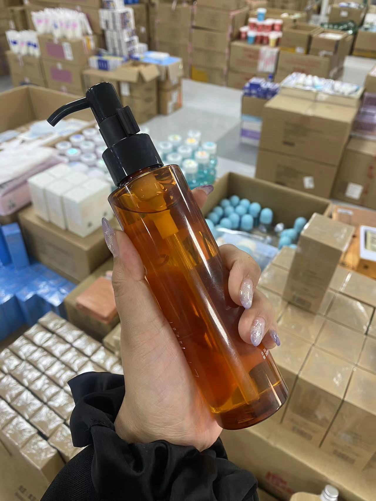 净颜水感洁颜蜜..