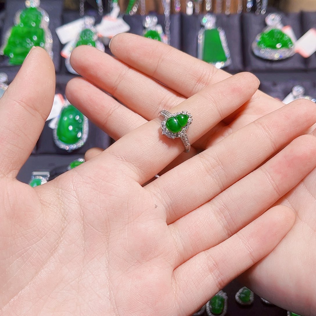 翡翠戒指银S925镶嵌戒指