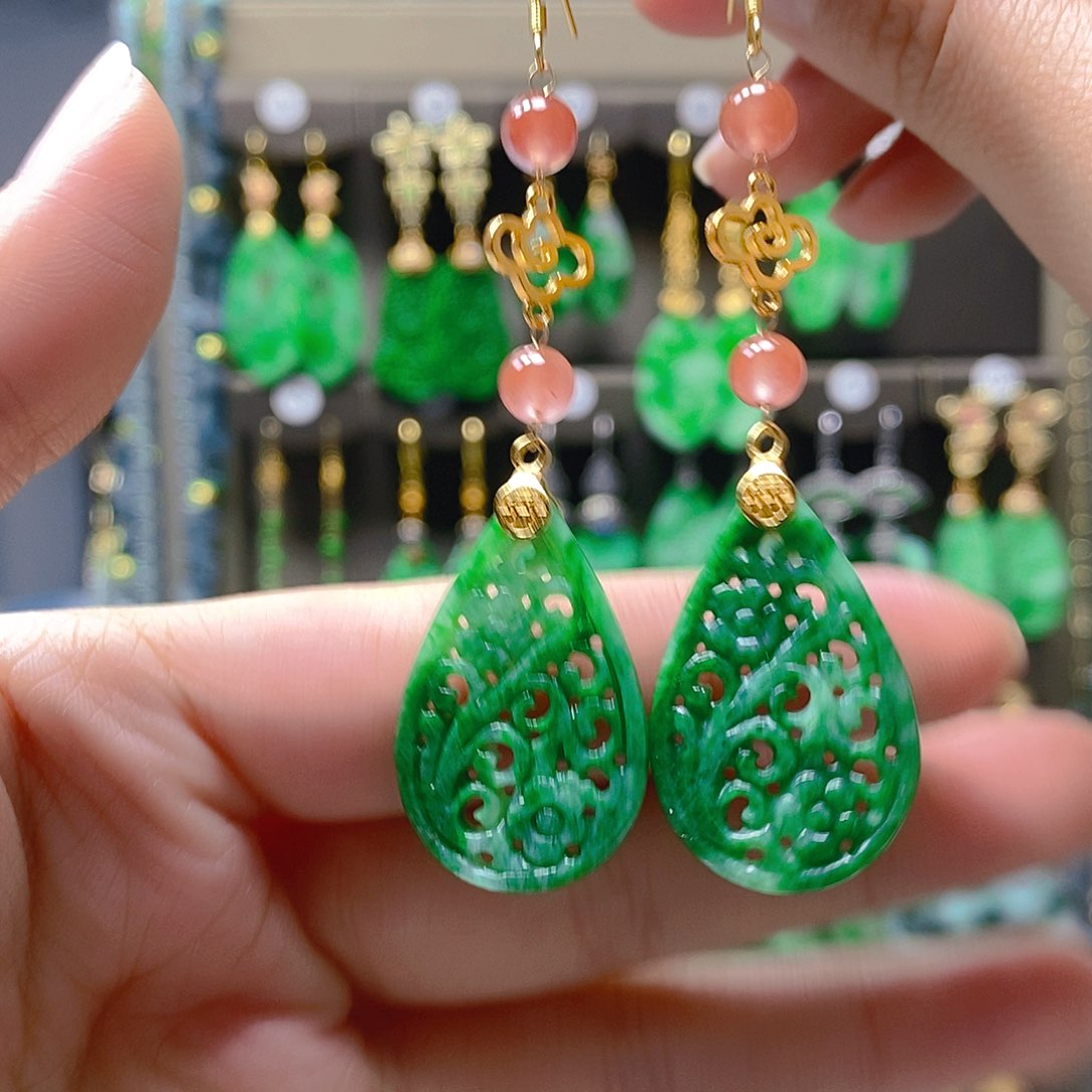 未镶嵌翡翠耳饰翡翠