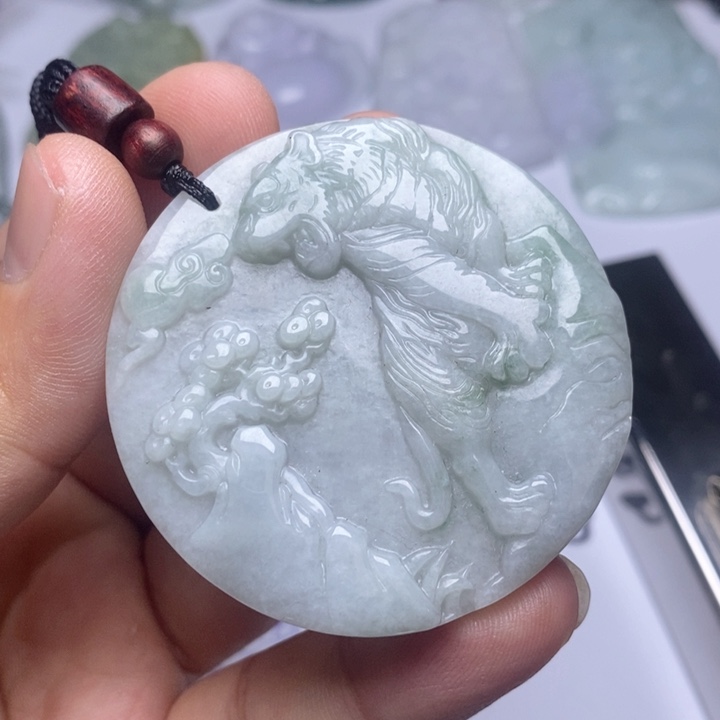 颈饰未镶嵌翡翠翡翠