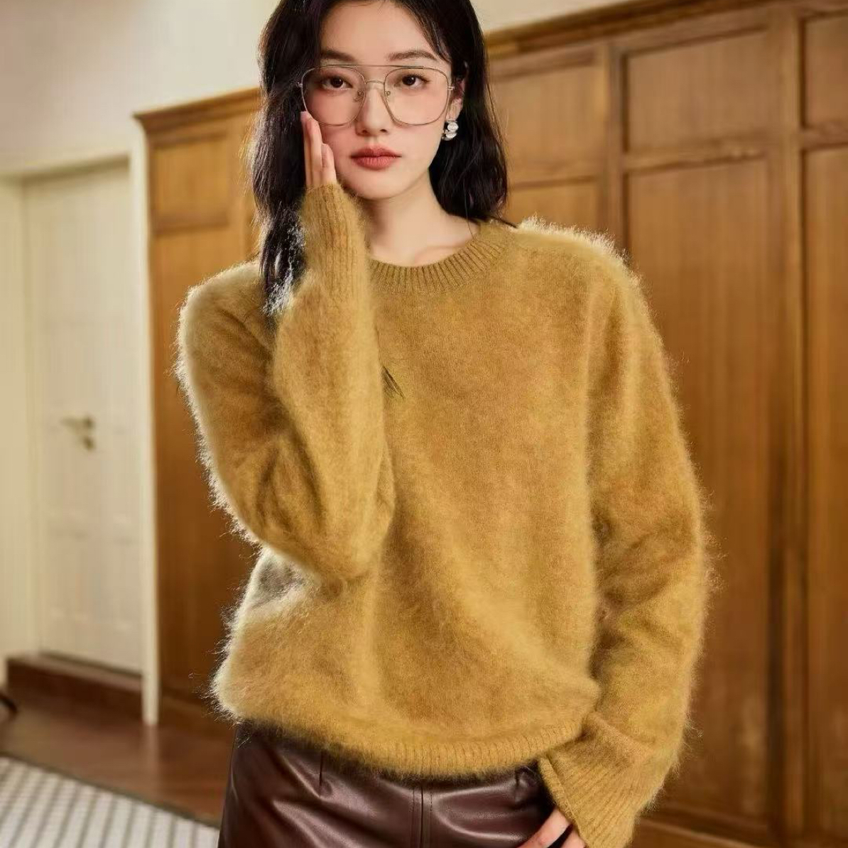 懒惰感软糯毛毛圆领毛衣女2025冬季新款韩系宽松显瘦针织衫6520