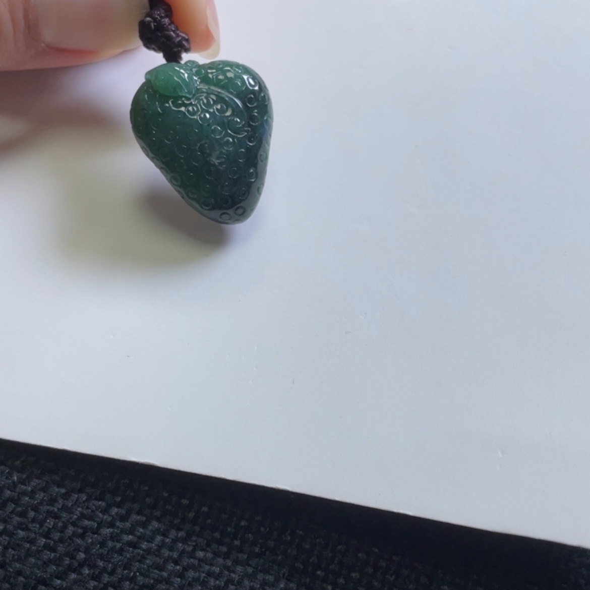 【闪购商品】翡翠颈饰未镶嵌草莓吊坠
