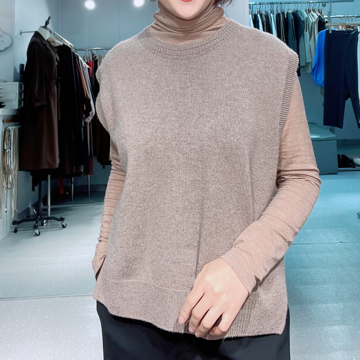 高端薄款羊毛马甲