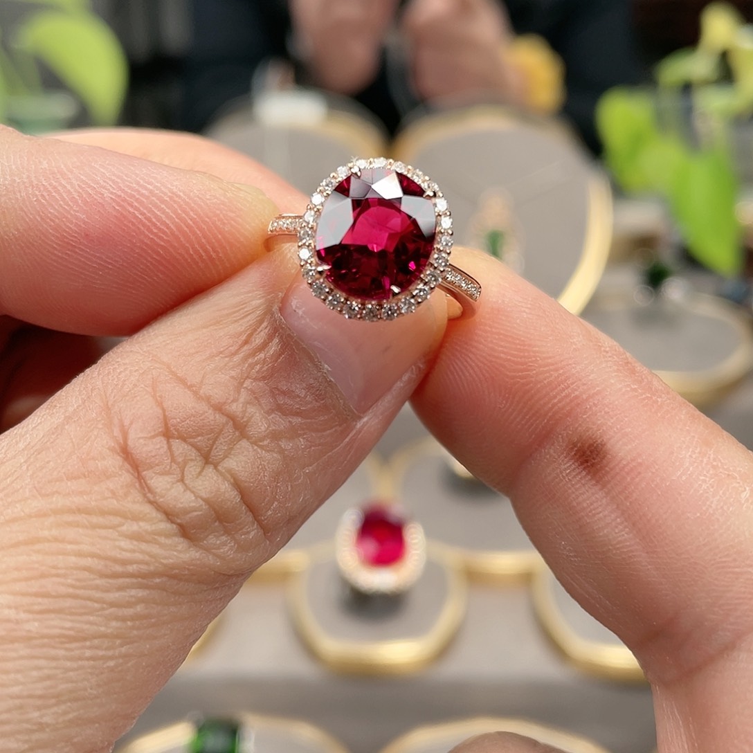 碧玺戒指18K金镶嵌4.36ct