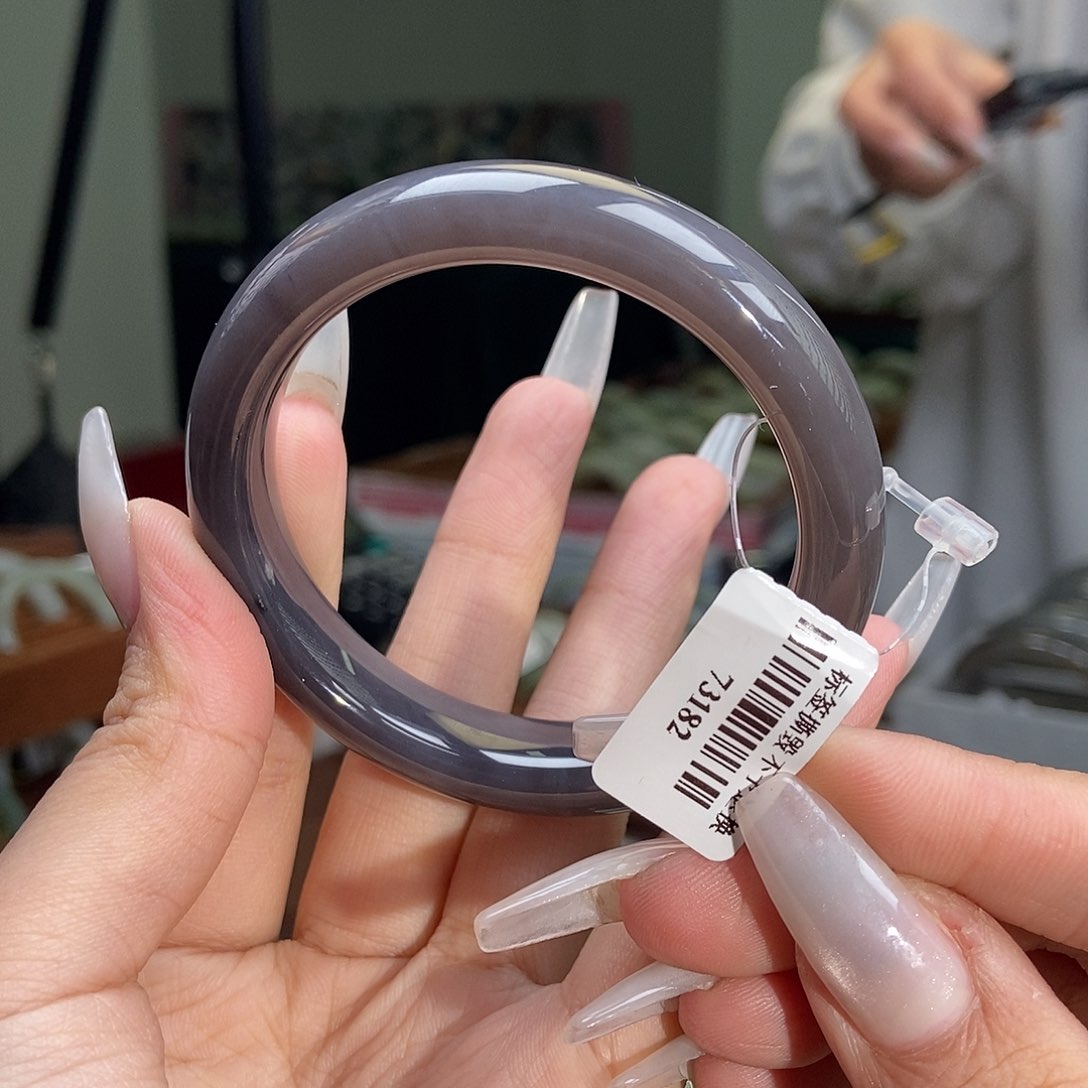 和田玉手镯未镶嵌53 54