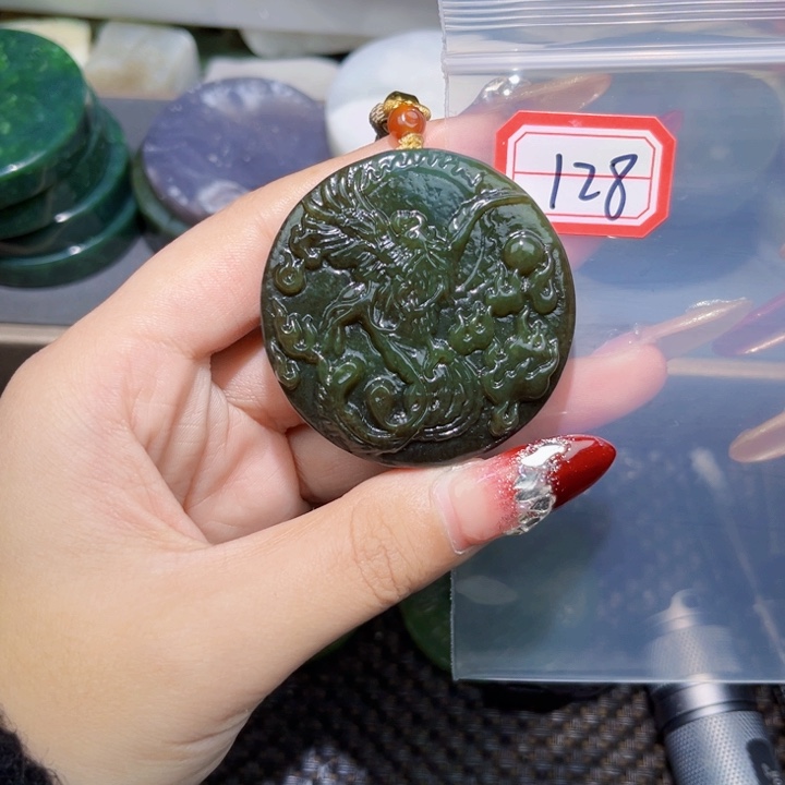 和田玉和田玉边角料随机发未镶嵌