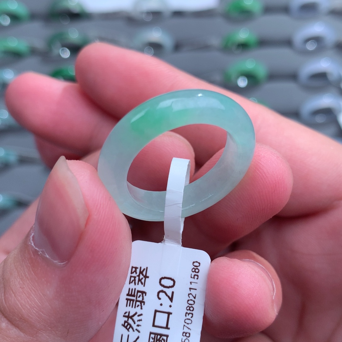 翡翠戒指未镶嵌天然