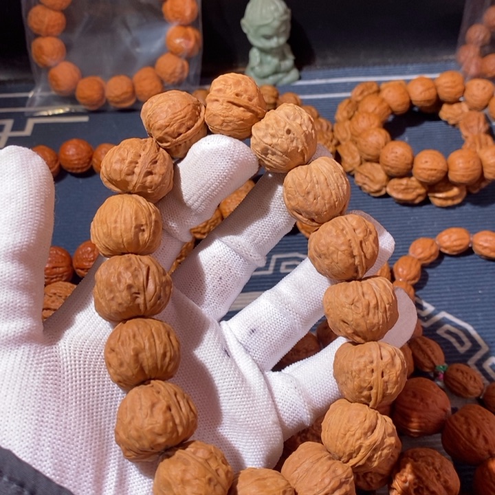 文玩核桃吊坠……35