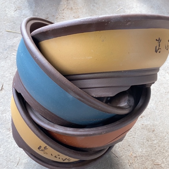 紫砂花盆100-5。    29-13