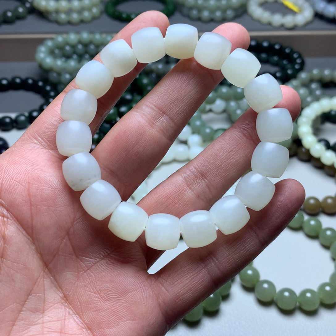 和田玉未镶嵌手链