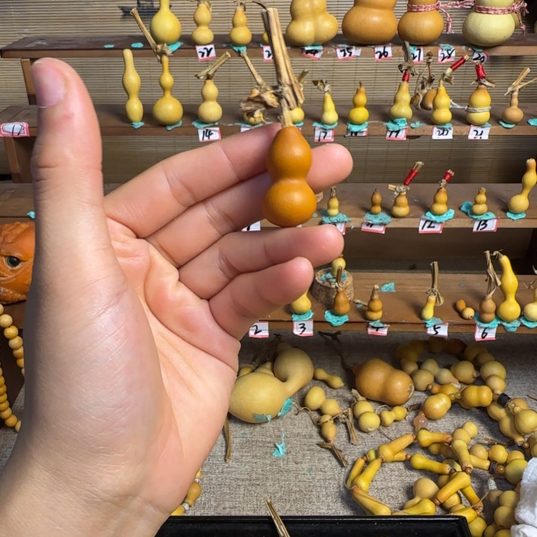 半***岛打孔不退不换！秒拍秒退拉黑！