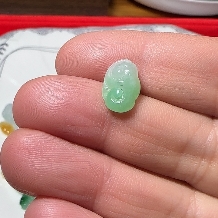 翡翠未镶嵌颈饰天然缅甸翡翠如意