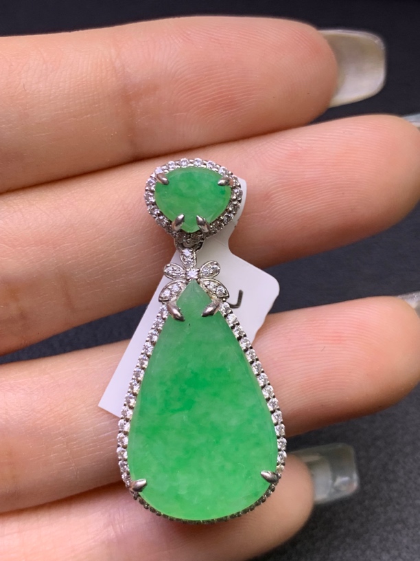 缅甸翡翠A货满色水滴镶嵌精致百搭绿色帝王绿满绿冰绿大女王精美