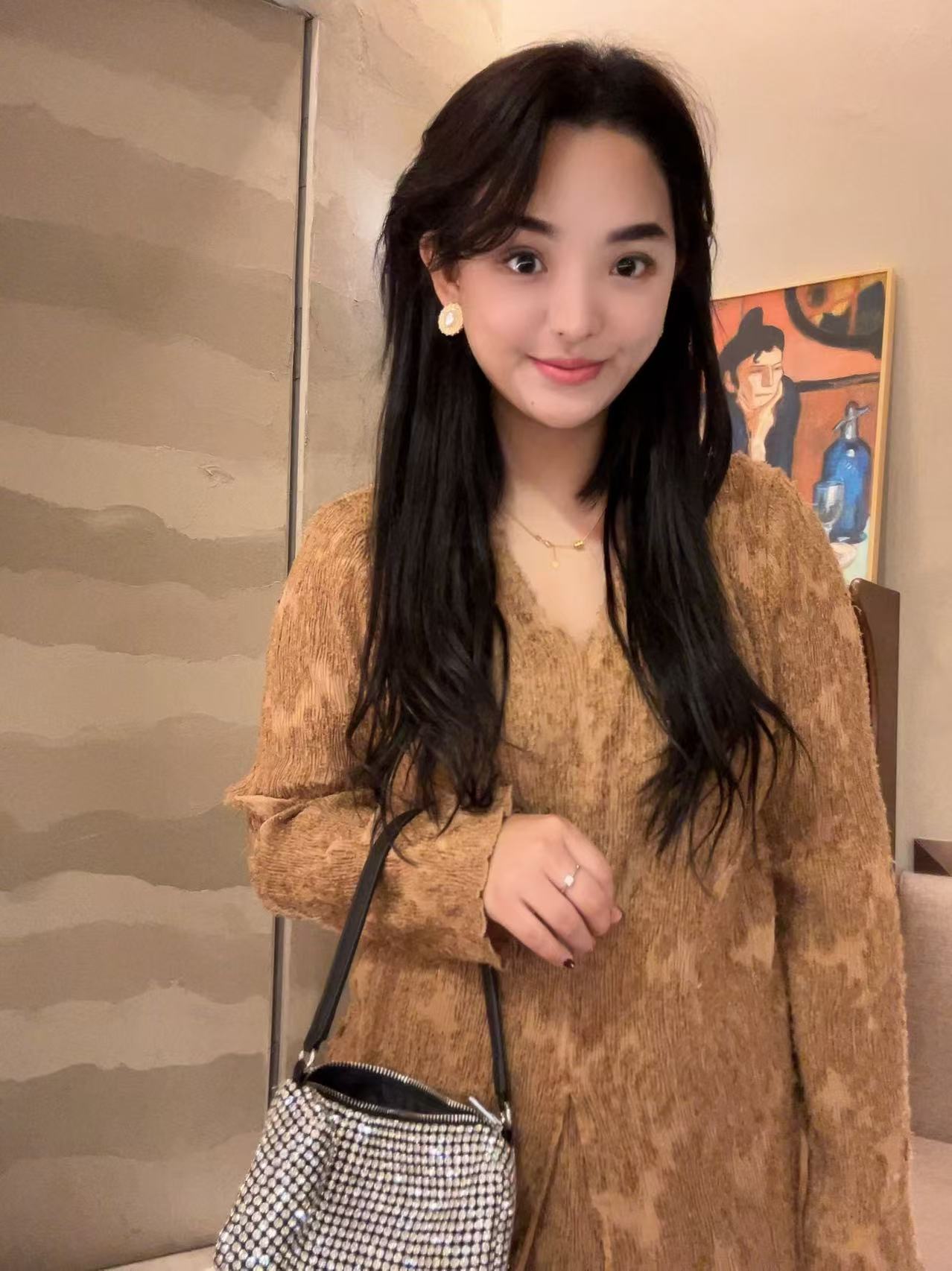 精品孤品衣服，款式随机【备注尺码】！