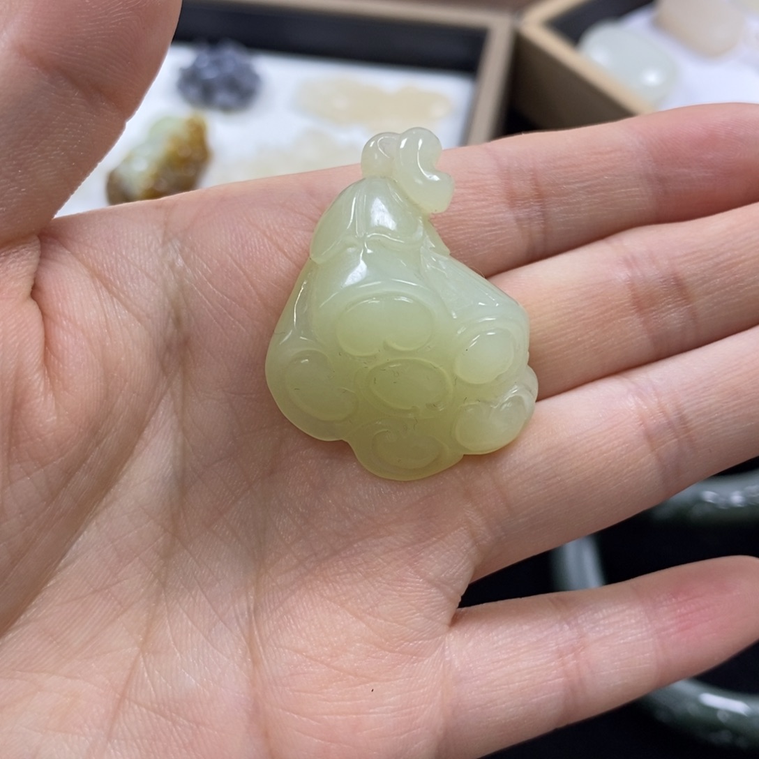 【闪购商品】和田玉吊坠未镶嵌M**m