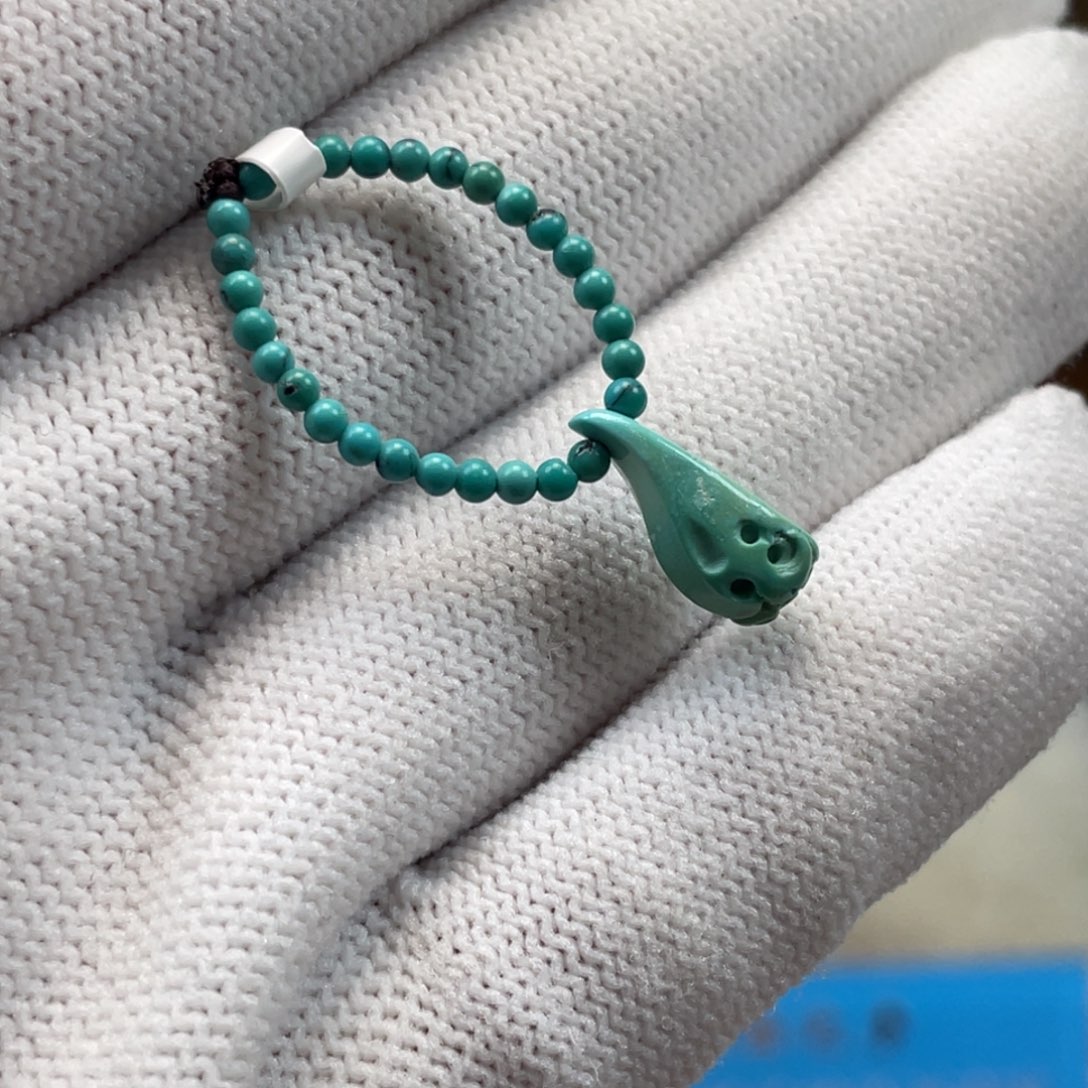 绿松石未镶嵌挂件