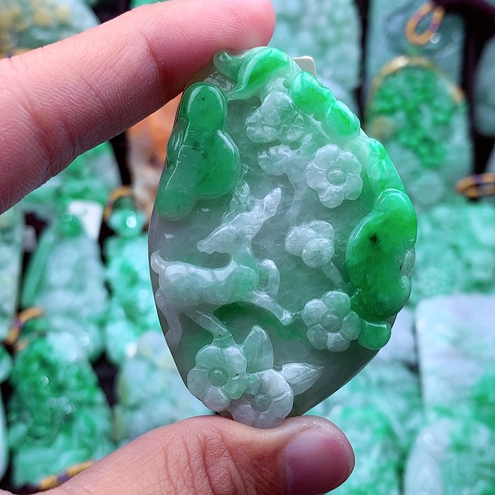 翡翠吊坠(不含链)未镶嵌