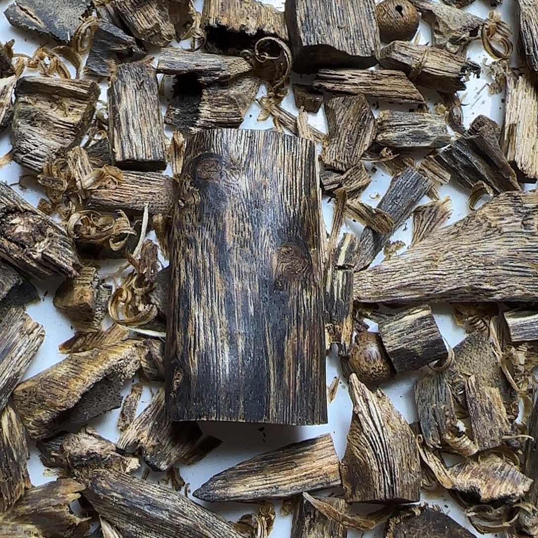 沉香碎屑沉香原汁原味