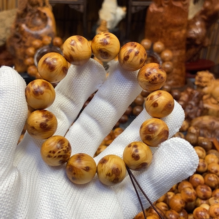 柏木T****n太行崖柏1.8陈化金底留疤