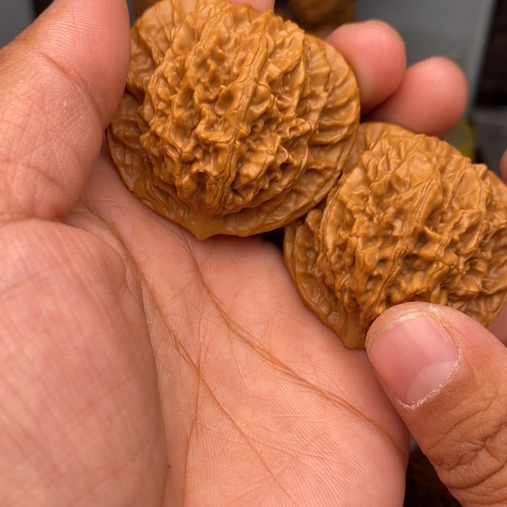 把件桃核运****上盘龙42