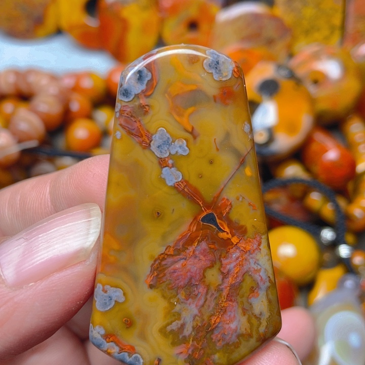 玛瑙/玉髓未镶嵌吊坠