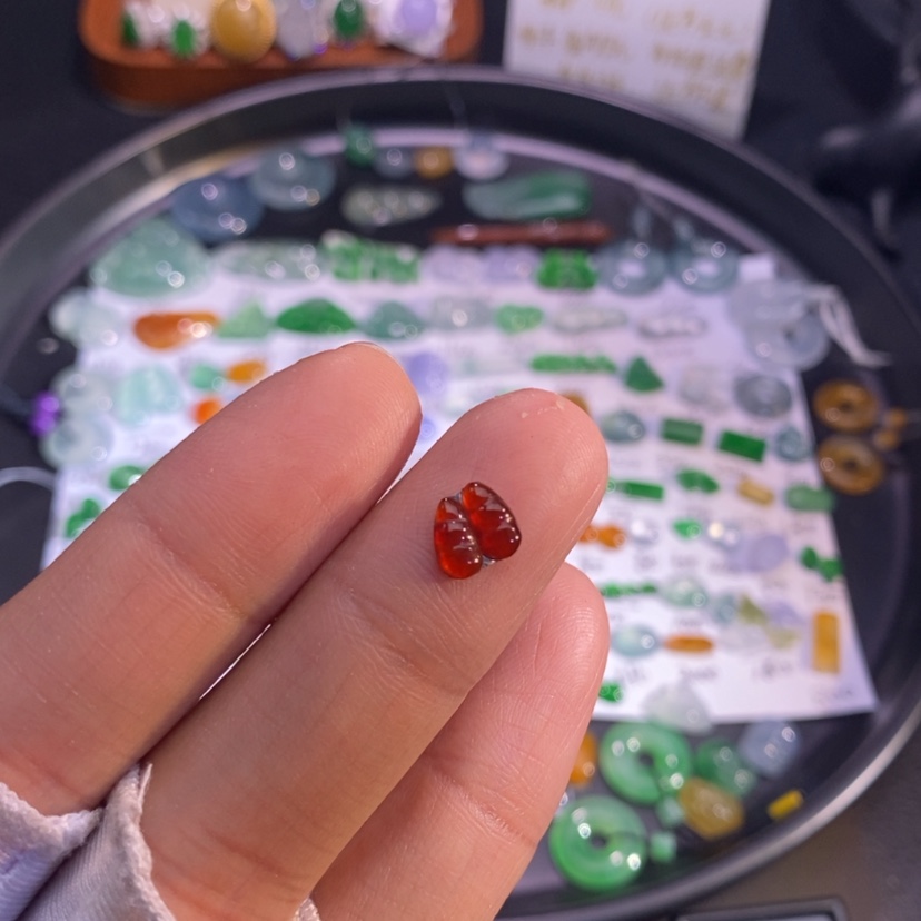 【闪购商品】翡翠挂件未镶嵌豆子