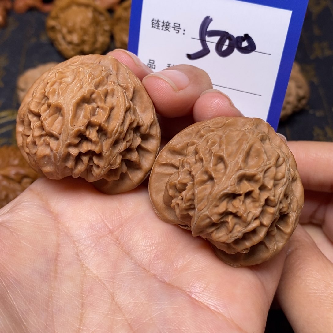 文玩核桃把件宫灯全品41。 500