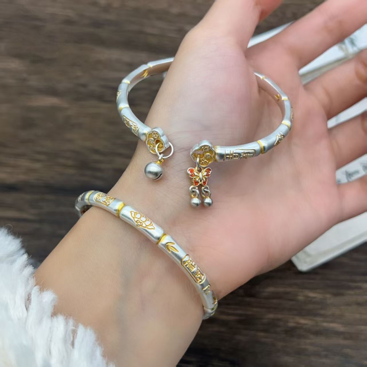 银饰精品手镯  无礼盒 YZ045