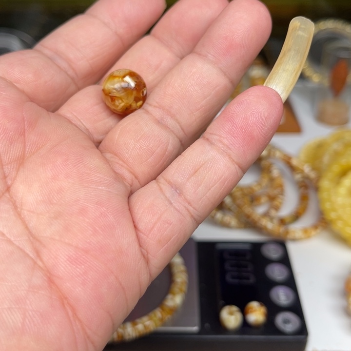 琥珀未镶嵌裸石92号