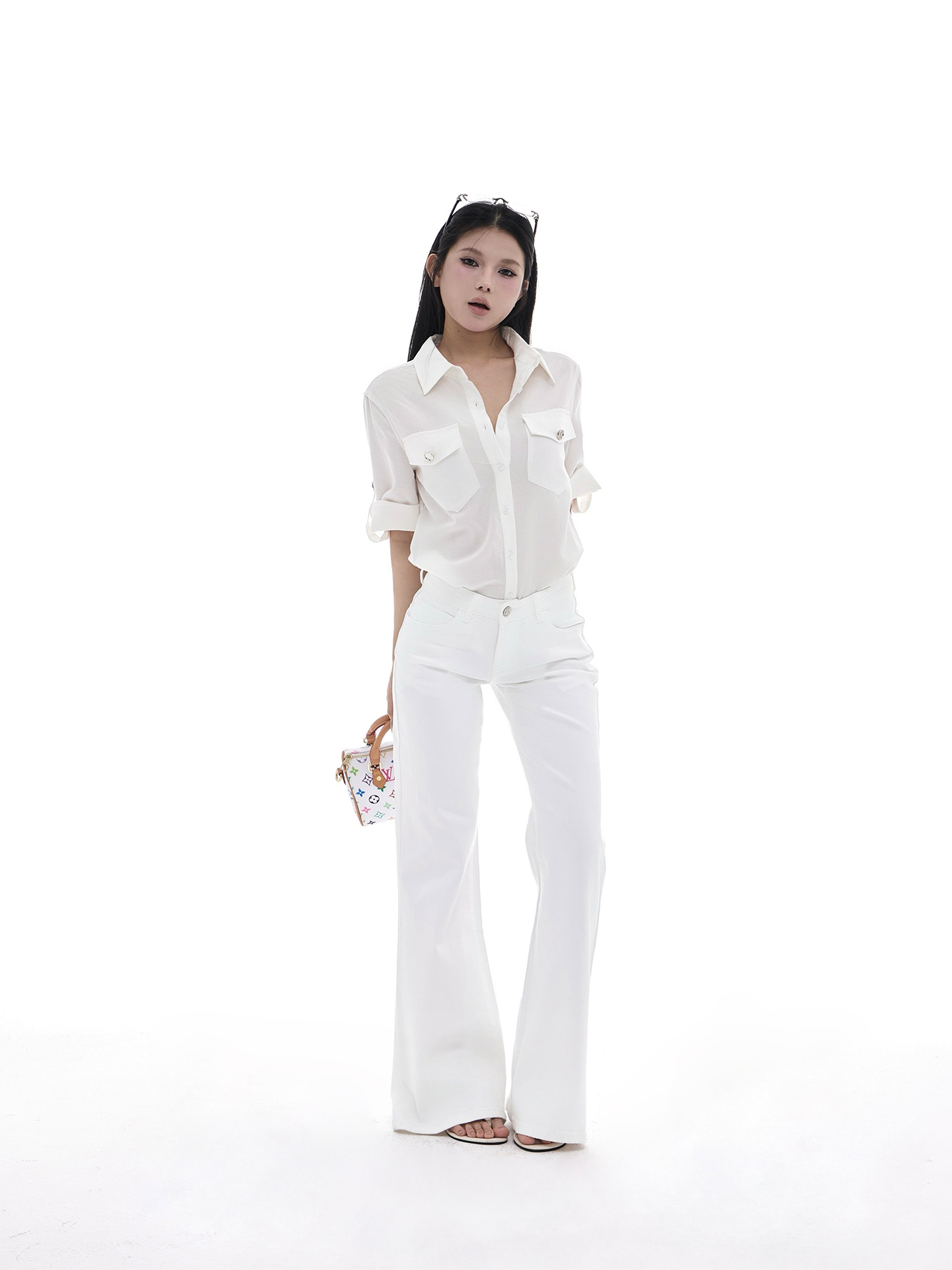 【多金老钱闺蜜穿搭】低腰显瘦显身材辣妹阔腿白色牛仔裤