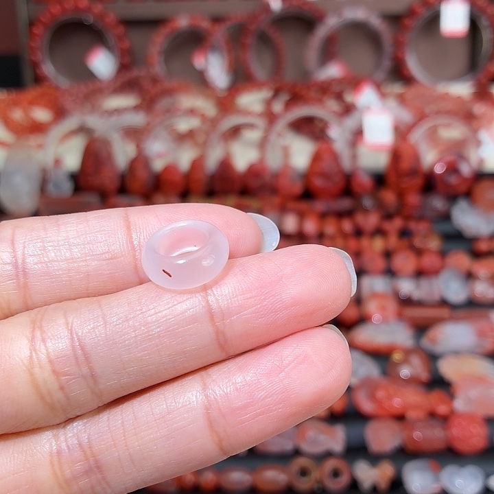 南红玛瑙未镶嵌颈饰跑环卡8