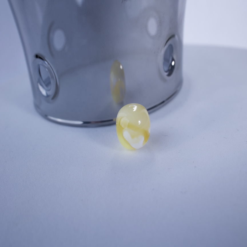 10.2*11.1金漆白溶洞老型单珠文玩配饰