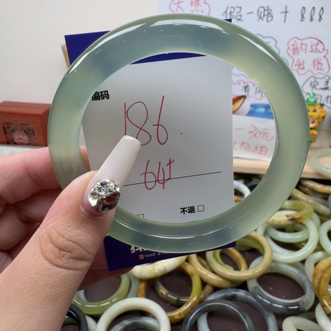 会***谢蛇纹石玉未镶嵌手镯186