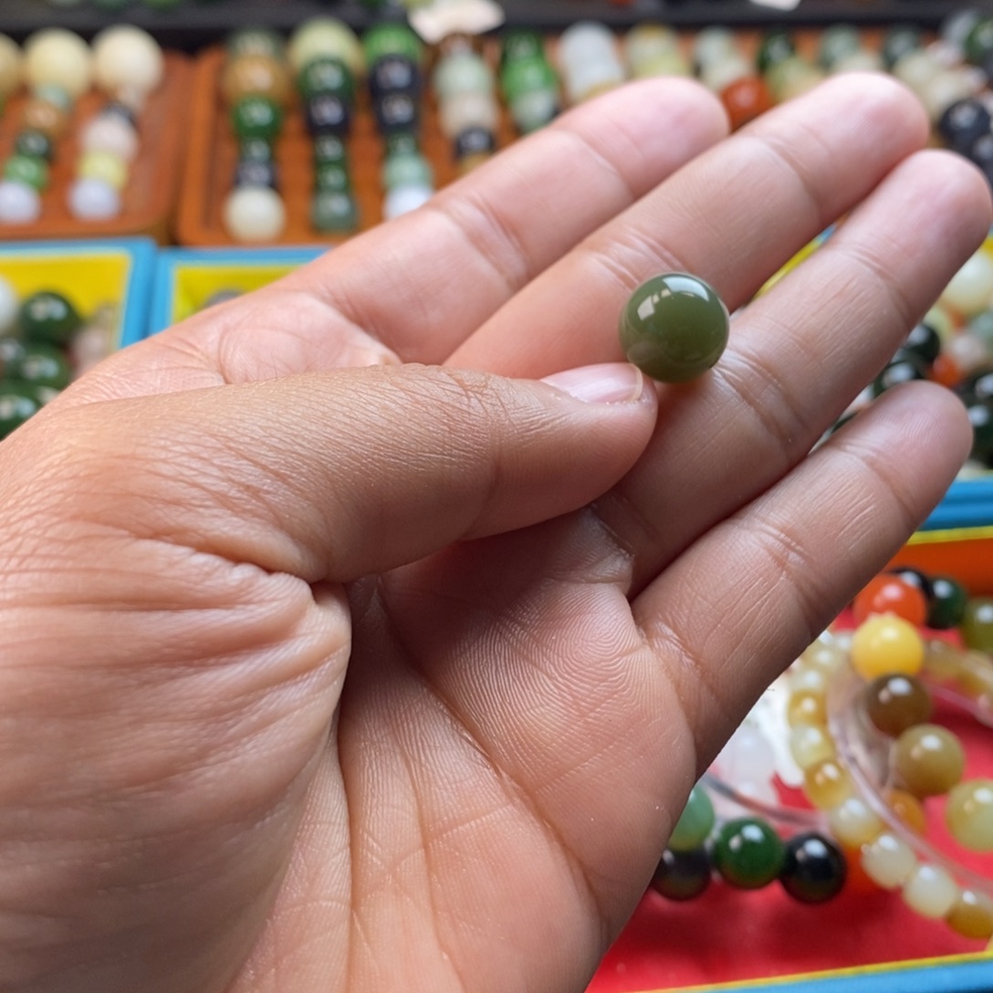 和田玉未镶嵌珠宝奇石卡12湖水绿y