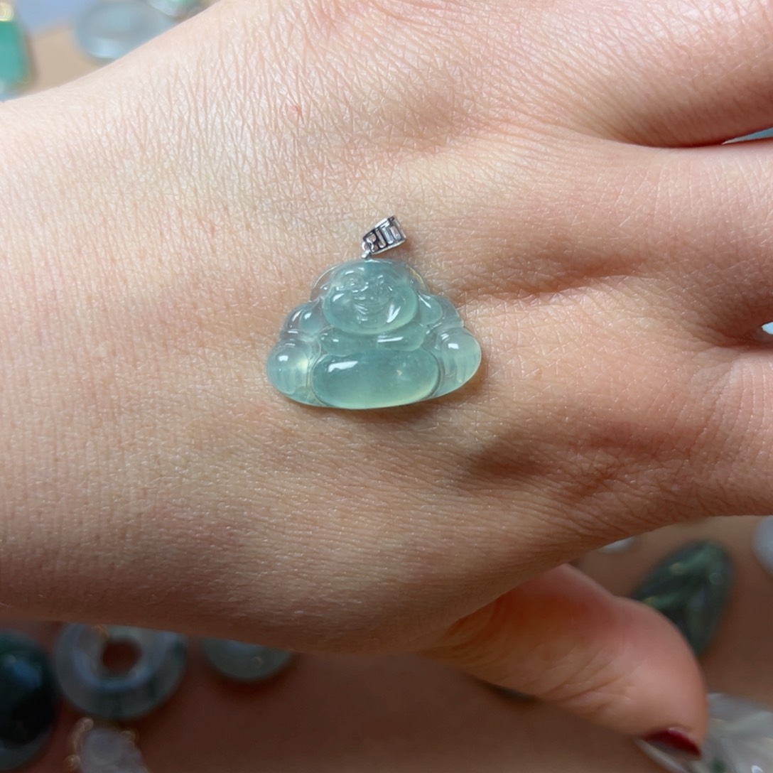 翡翠颈饰18K金镶嵌佛公