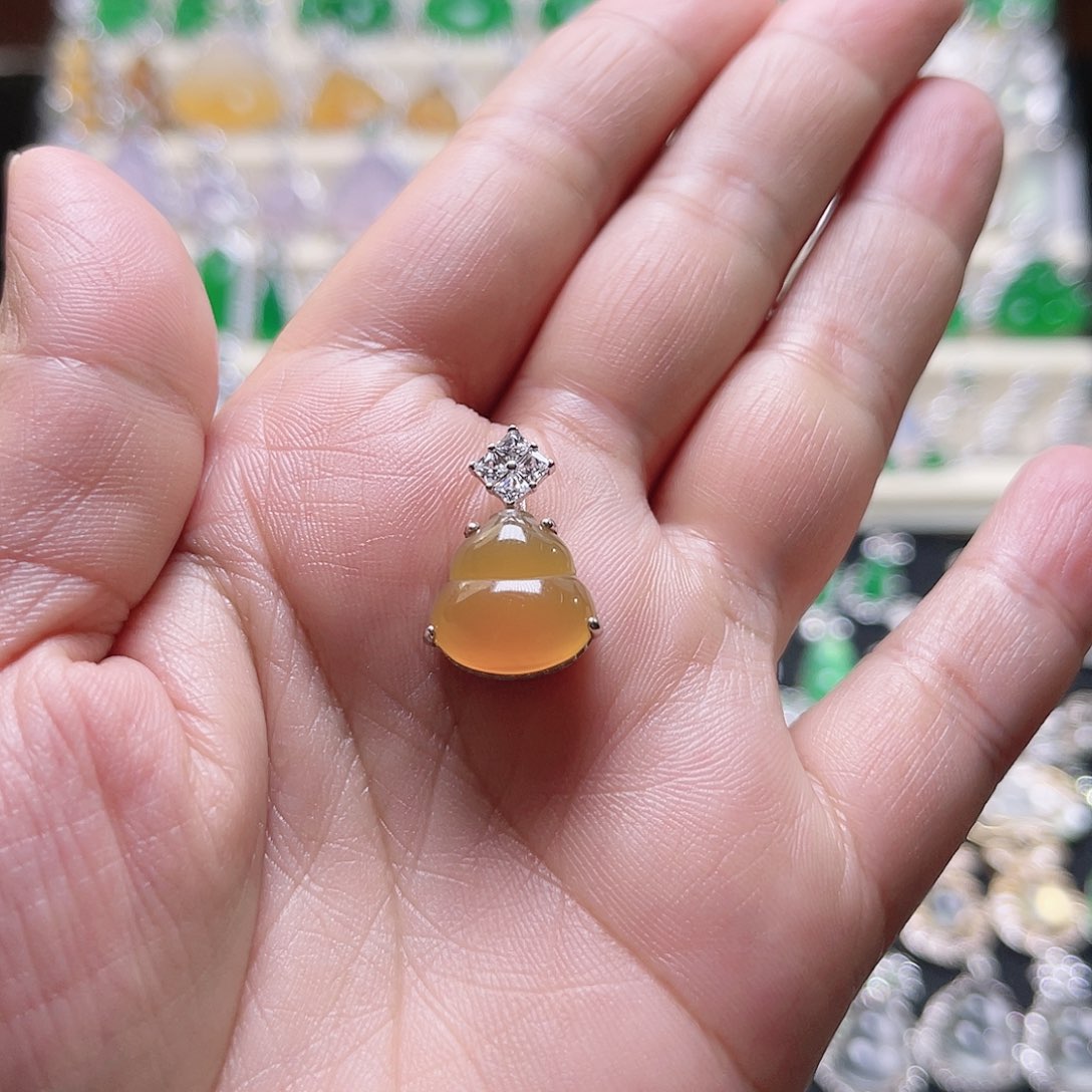 玛瑙/玉髓颈饰银S925镶嵌葫芦