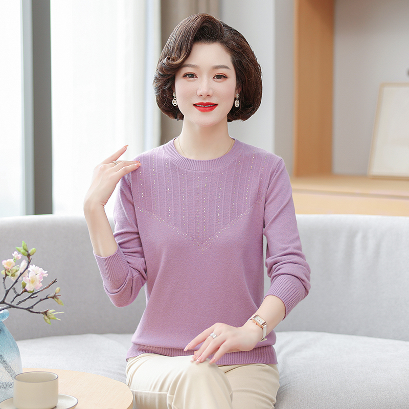 中老年女装百搭毛衣妈妈秋冬内搭打底衫纯色遮肉显瘦圆领大码薄款