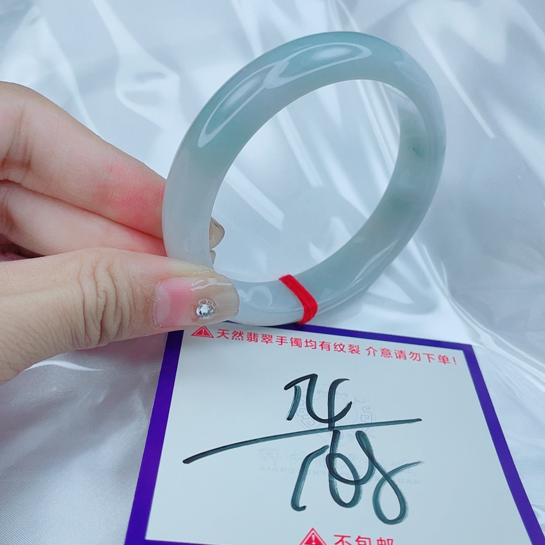 翡翠未镶嵌手镯翡翠