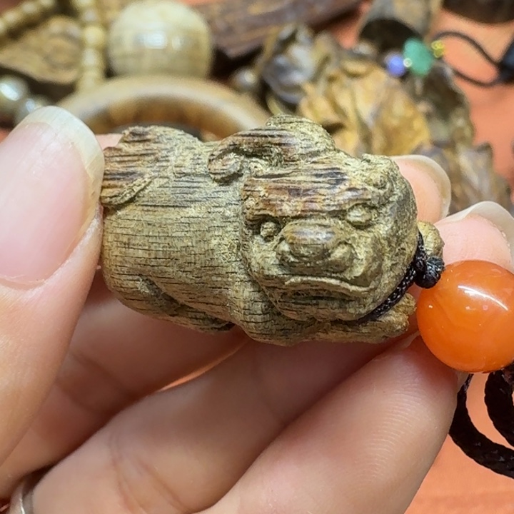 大叶紫檀（黑酸枝木类）