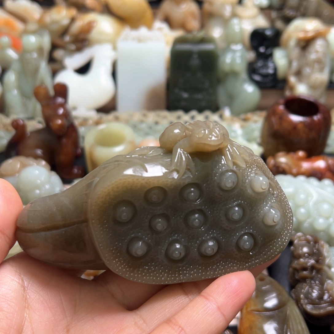 和田玉颈饰未镶嵌