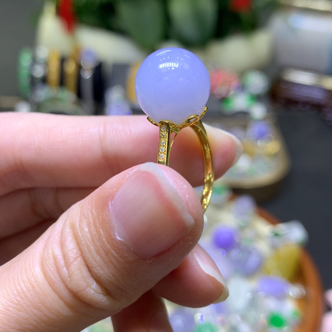 翡翠颈饰18K金镶嵌翡翠吊坠项链