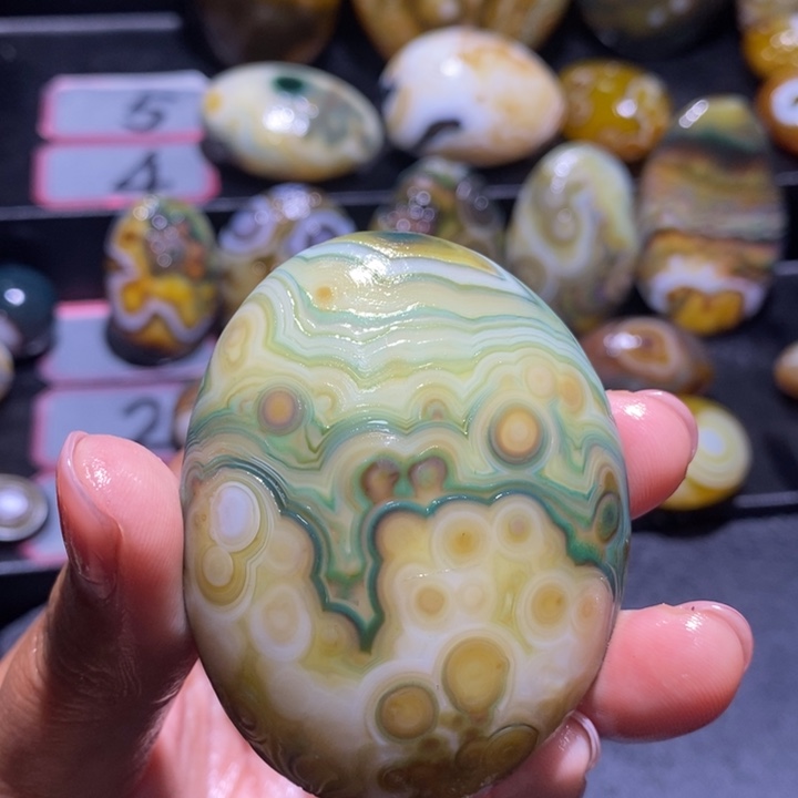 玛瑙/玉髓未镶嵌珠宝奇石69