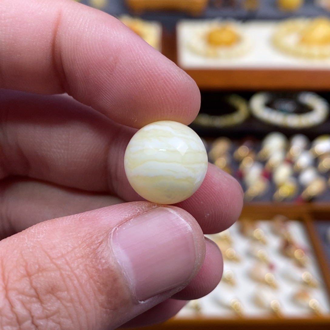 蜜蜡未镶嵌裸石配饰圆珠尺寸15.1