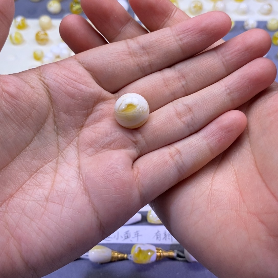 琥珀珠宝奇石未镶嵌?*安