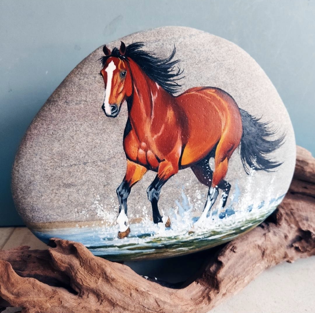 石头画手工手绘摆件