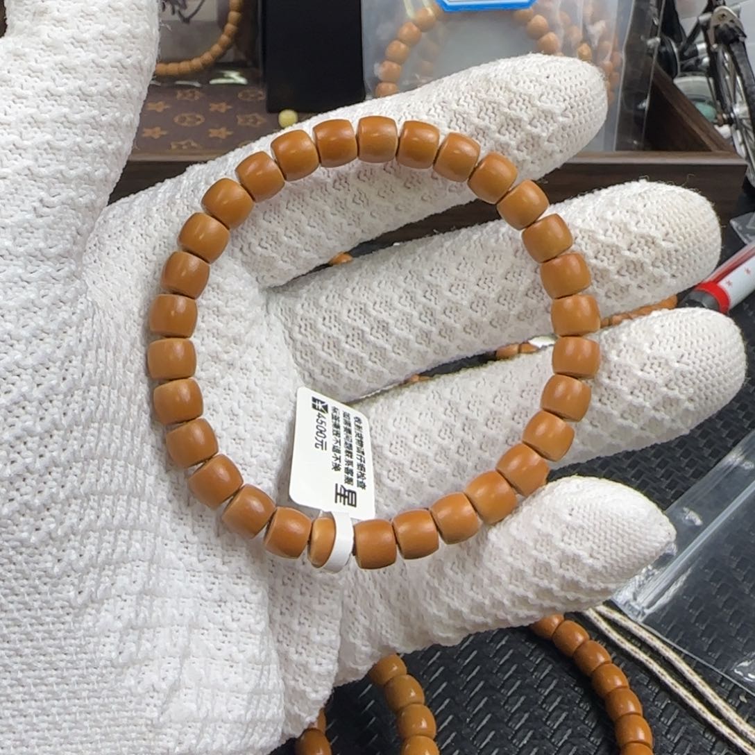 橄榄核吊坠不*7.8mm清水直切单圈