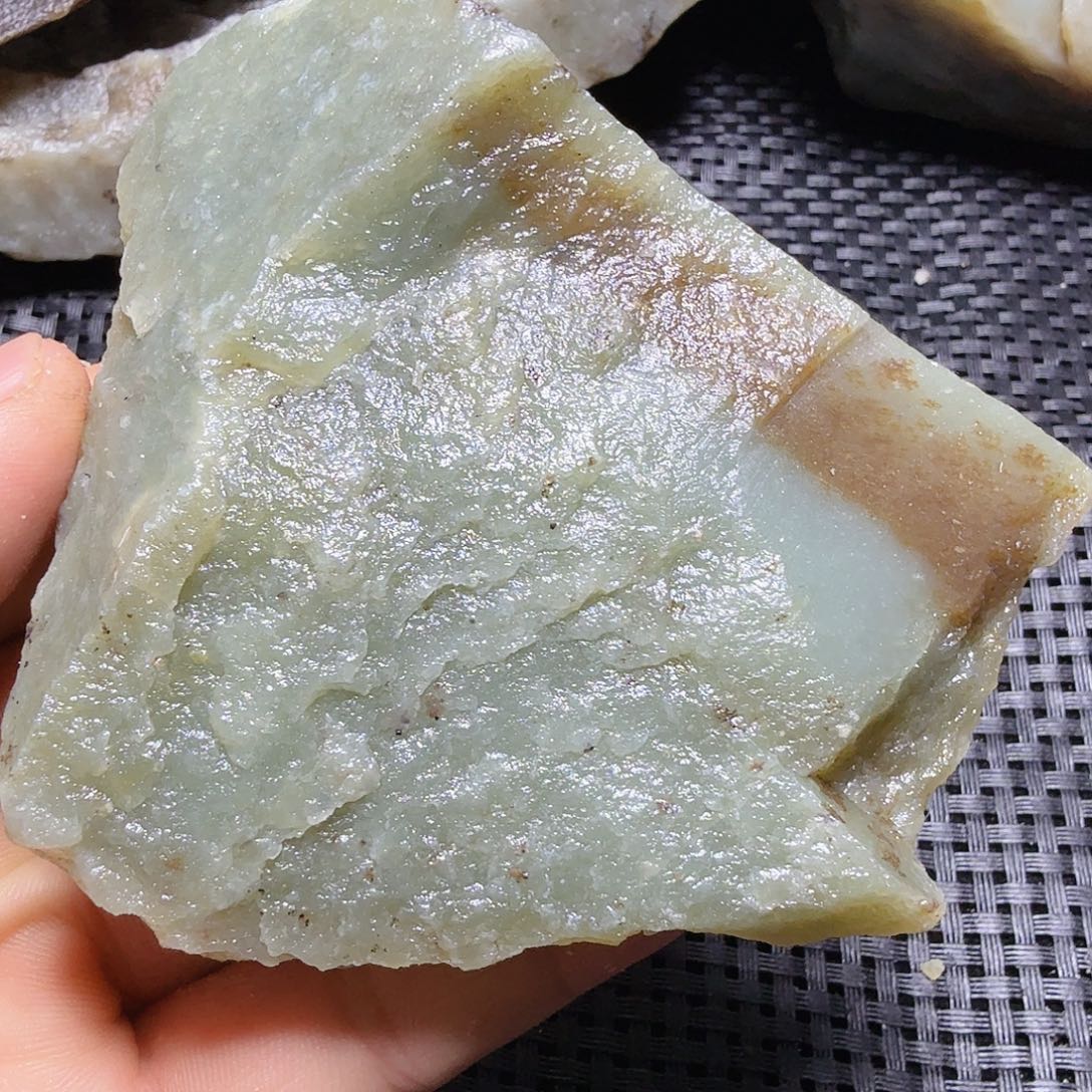 和田玉（糖玉）未镶嵌珠宝半成品