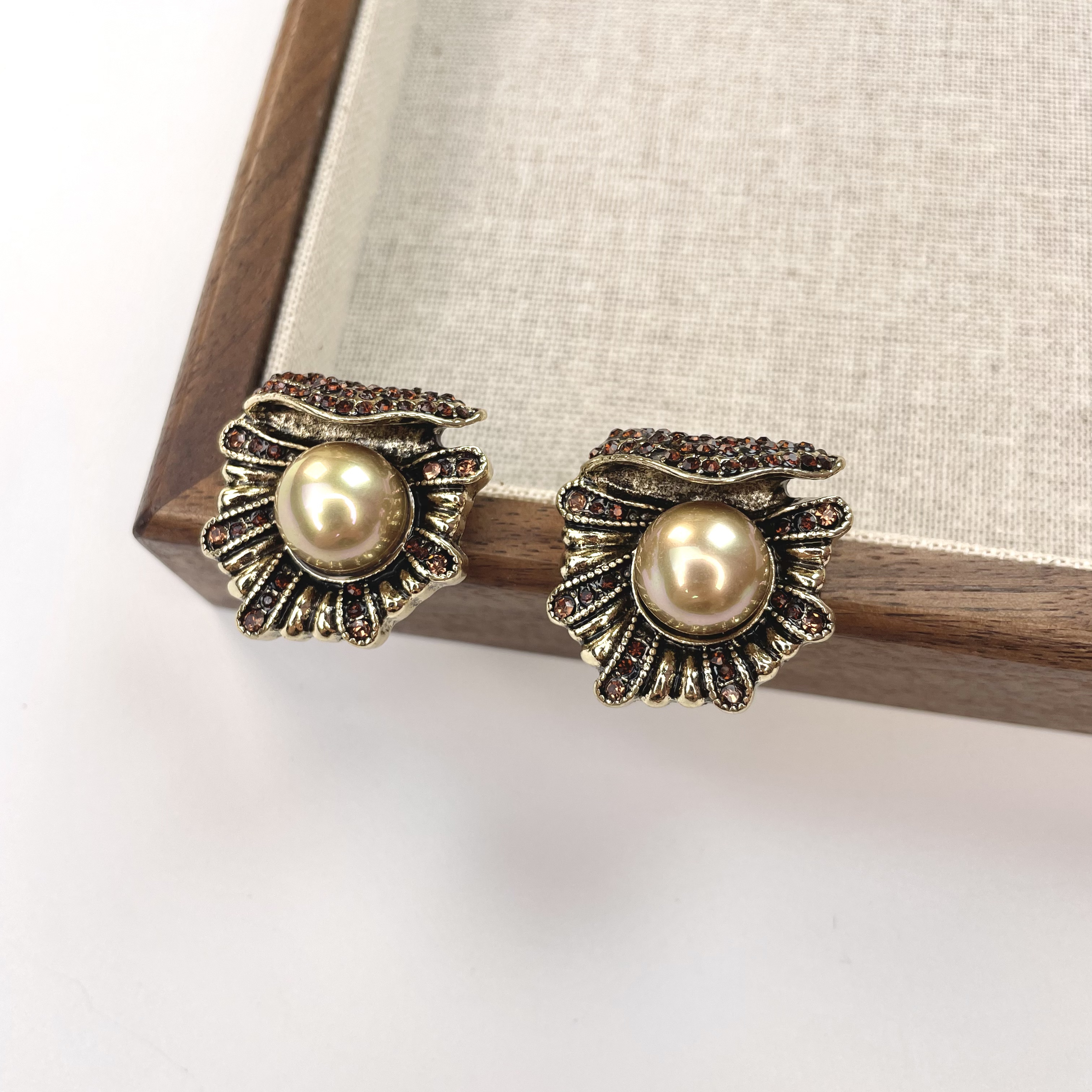 铜合金仿珍珠耳饰 买三送一 5032 气质时尚中古法式金色精致耳钉