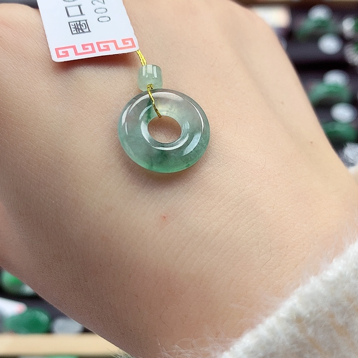 翡翠戒指未镶嵌甜甜圈